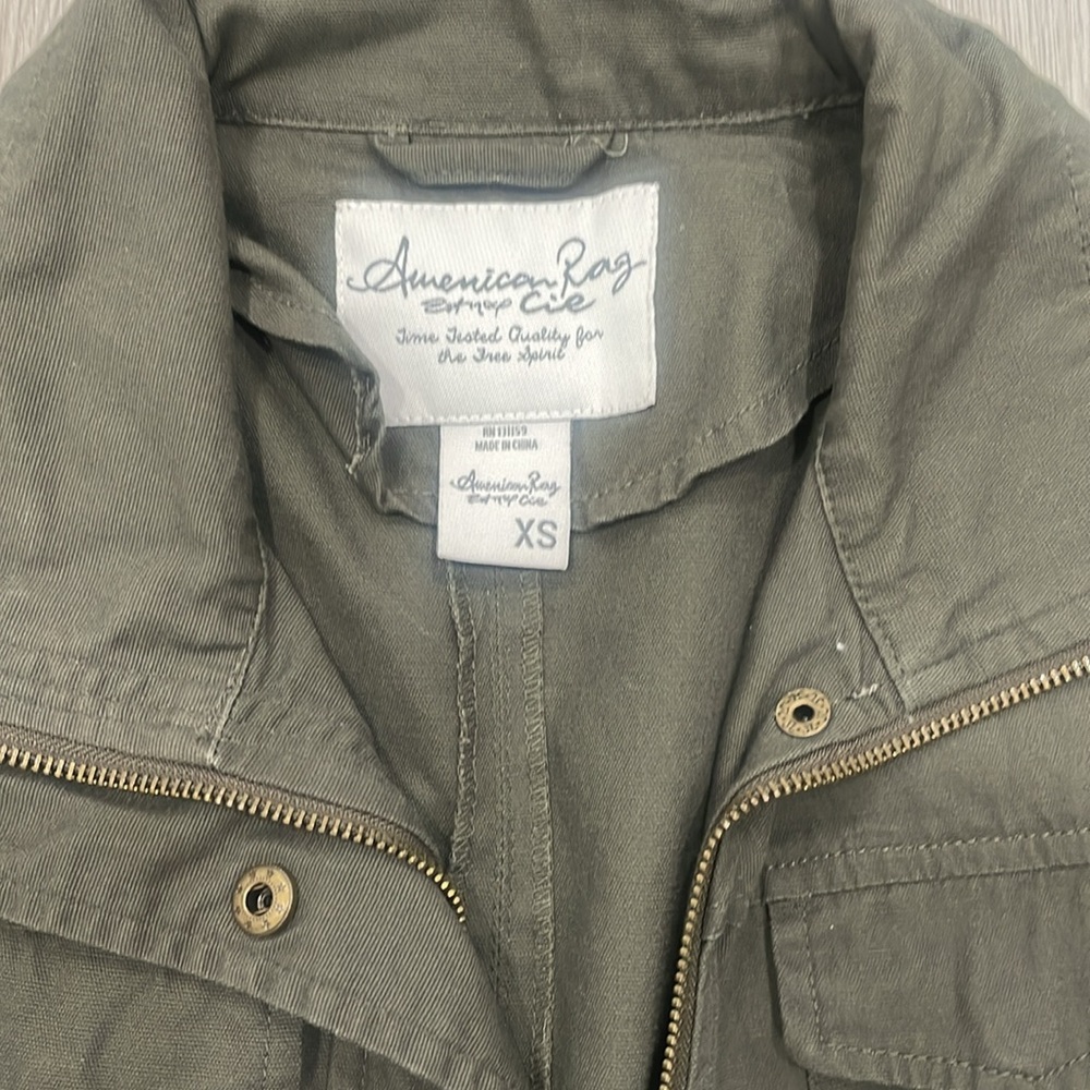 American rag vest - Picture 2 of 3
